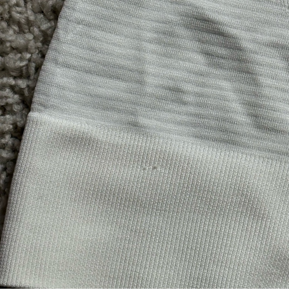 Lululemon Swiftly Breathe Short Sleeve - Picture 4 of 9